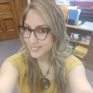 Meet your Posher, Glenda